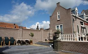 Edam Suites